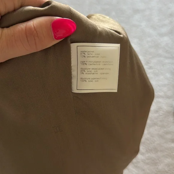 Chanel Vintage Taupe Wool Blend Tweed Jacket SZ FR 38 - Picture 12 of 14
